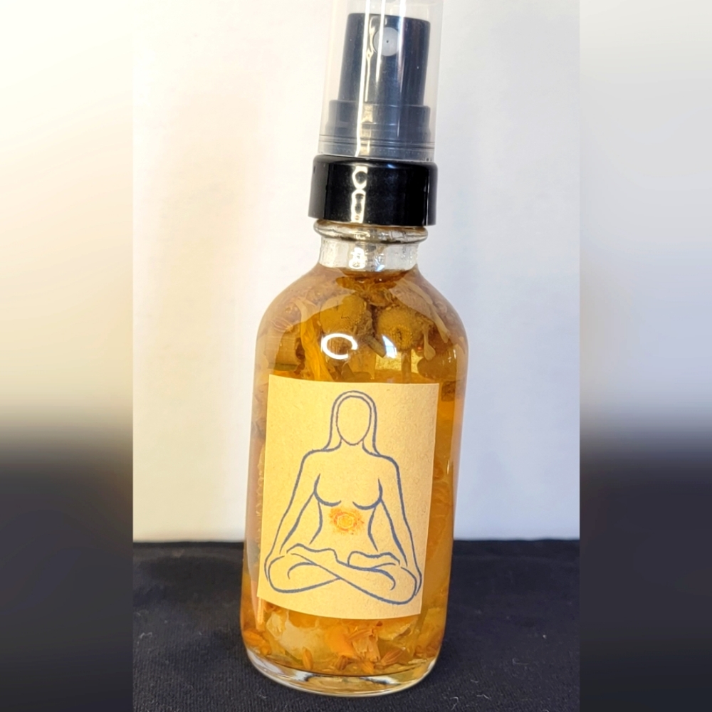 4oz Solar Chakra spray